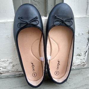 Cat & Jack Slippers/Flats
